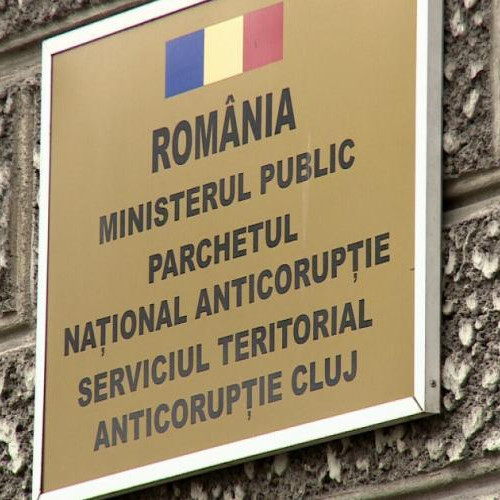 Funcționari publici din Maramureș și Satu Mare, acuzați de corupție