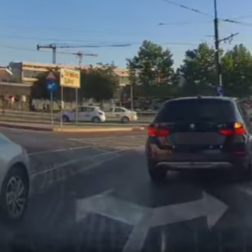 Incident rutier între un vehicul Uber și un șofer din Cluj