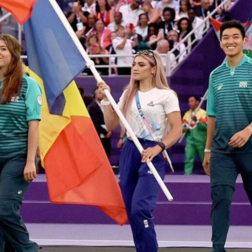 Mihaela Cambei, vicecampioana olimpica, se intoarce acasa cu medalia de argint