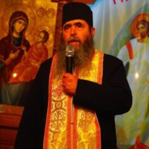 Trei zile de rugăciune pentru preotul Ioan Alupoaiei, aflat în stare gravă