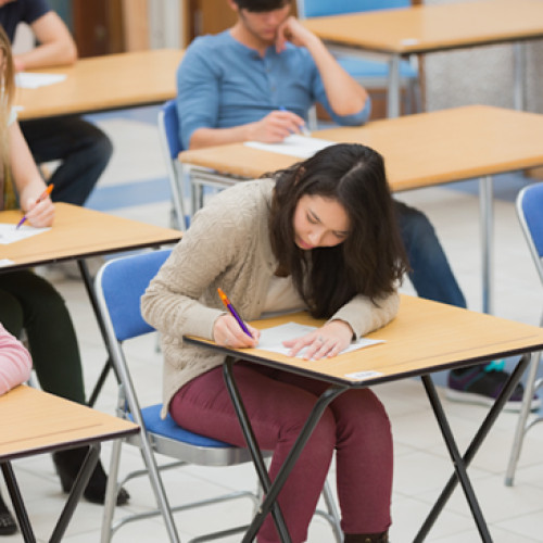 Schimbări importante la examenele de Bacalaureat și Evaluare Națională din 2025