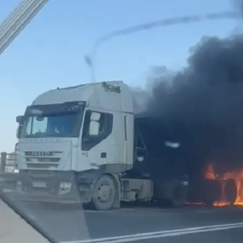 Echipaje ISU Dobrogea intervin la un incident, trafic îngreunat