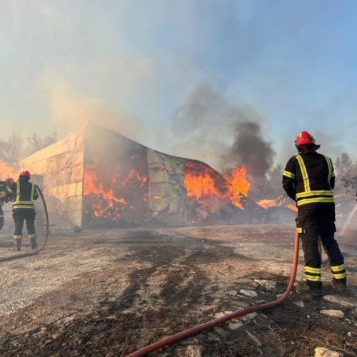 Pompier român rănit superficial în timpul stingării incendiilor din Grecia