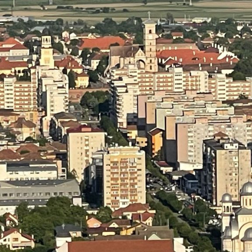 Creșterea impozitului pe proprietăți se amână până în 2026