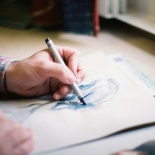 Ziua Internațională a Stângacilor: Celebrând Diversitatea și Abordând Provocările