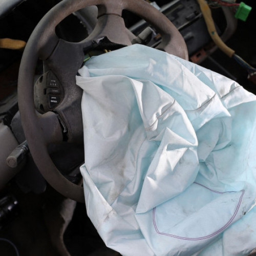 Ford și Mazda avertizează despre riscurile airbagurilor defecte