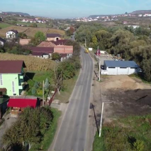 Locuitorii din Valea Chintaului se plâng de un miros insuportabil