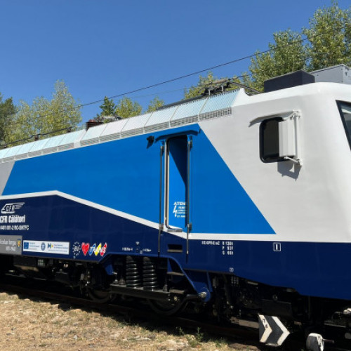 România finalizează modernizarea primei locomotive electrice prin PNRR