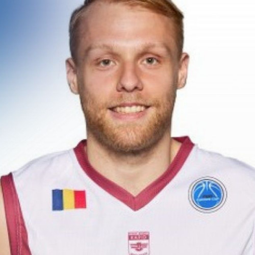 Tudor Girbea s-a alăturat echipei de baschet Corona Brașov