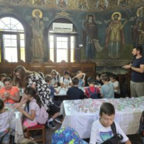 Preot din Botoșani organizează after school gratuit pentru copii