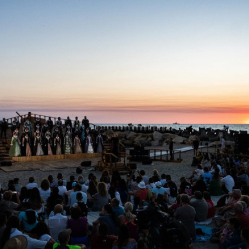 Corul Madrigal a încântat publicul la malul Mării Negre