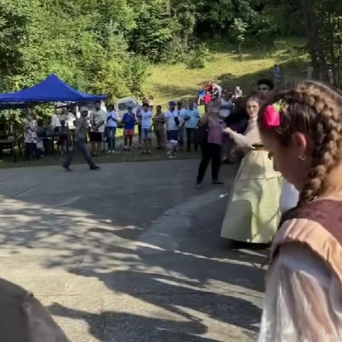 Frumosul festival "Jocul Strămoșesc de la Crucea Dreptății" a început din nou