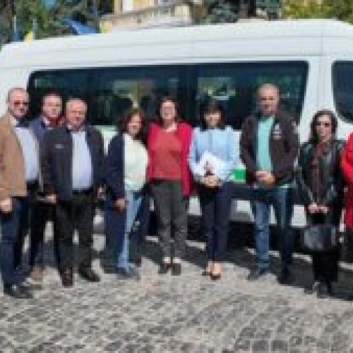 Consiliul Județean Botoșani anunță licitația pentru achiziția a 10 microbuze electrice