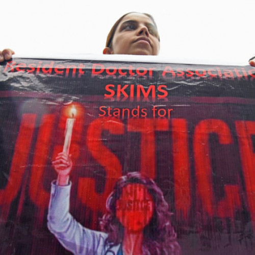 Medicii din India inițiază o grevă națională ca protest împotriva violenței