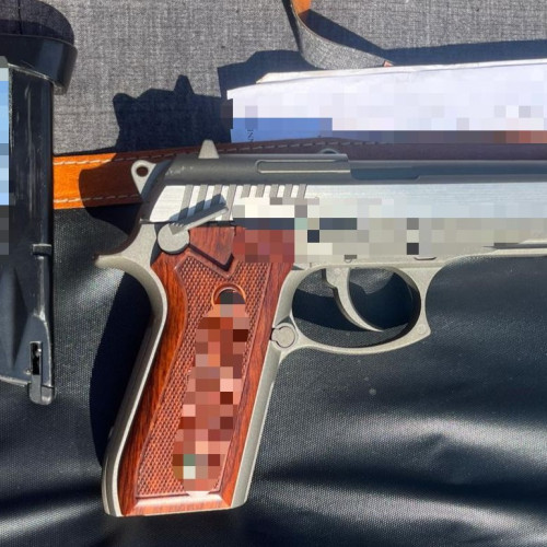 Arma cu aer comprimat găsită într-o mașină pe autostrada A1