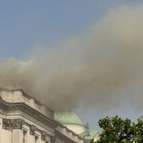 Incendiu la Somerset House din Londra, cu mari degajari de fum