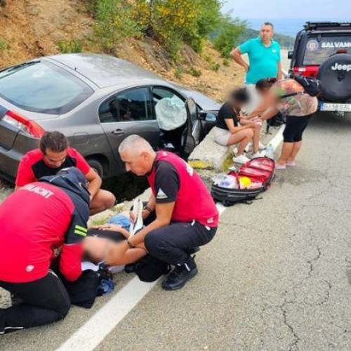 Trei persoane rănite în urma unui accident pe Transalpina