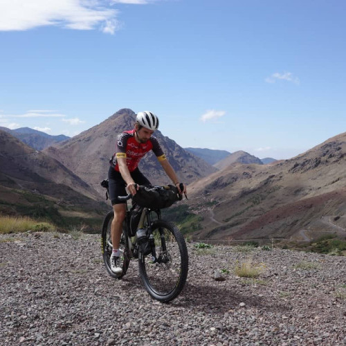 Albaiulianul Chismorie Almond Edgar David participă la Silk Road Mountain Race