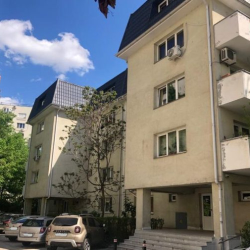 Crește cererea pentru chirii în București: studenții se luptă pentru locuințe