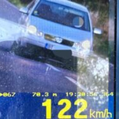 Sofer incepator prins ruland cu 122 km/h in judetul Botosani