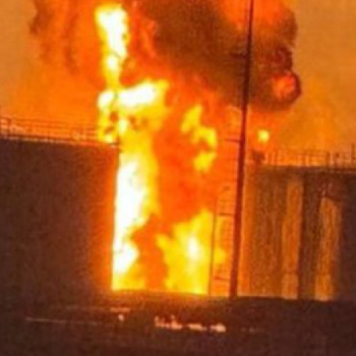 Incendiu la un depozit de petrol din Proletarsk, în urma unui atac cu drone