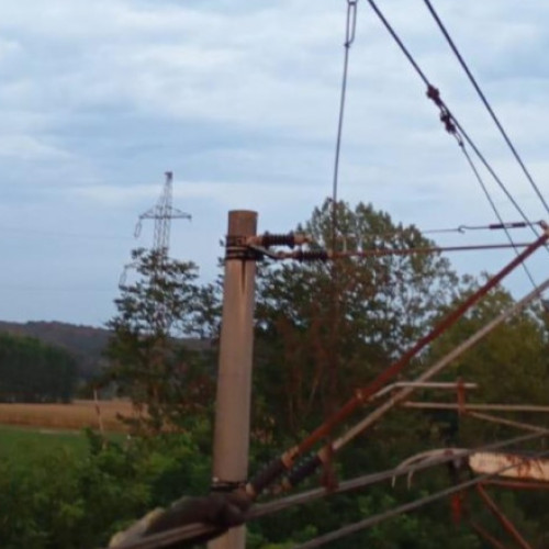 Furtuna provoacă intarzieri severe pe calea ferată între Radna și Varadia