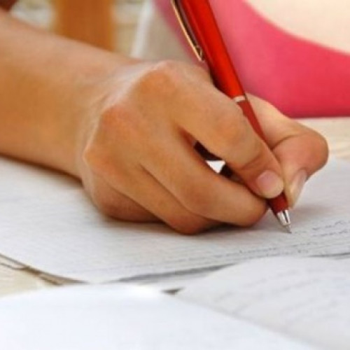 Probele scrise la examenul de Bacalaureat încep luni