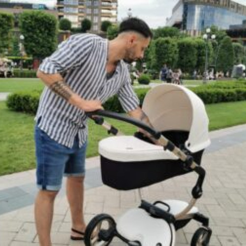 Povestea lui Silviu Damean: De la abandon la o familie iubitoare