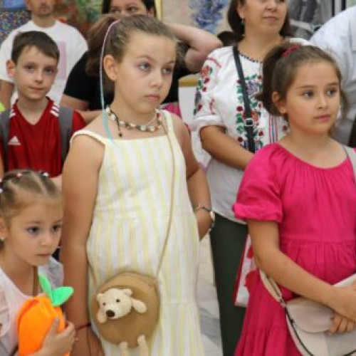 Vernisajul expoziției &quot;Atelierul de vacanță&quot; la Muzeul Județean Vaslui