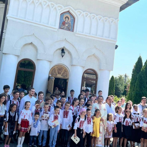 Sfinții Martiri Brâncoveni omagiați printr-o activitate liturgică și cultural-artistică