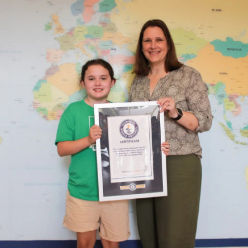 O fetiță de 8 ani din Evansville intră în Cartea Recordurilor pentru filmările cu drona