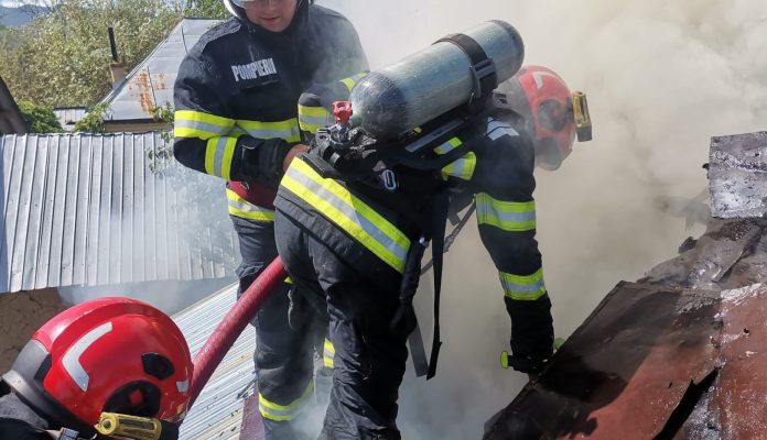 Pompierii din Vrancea au intervenit în 82 de misiuni pentru gestionarea situațiilor de urgență