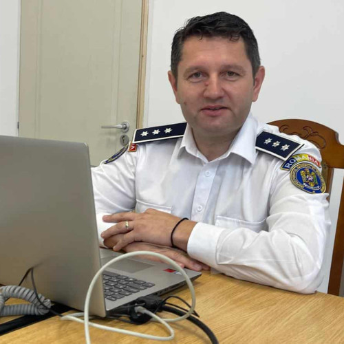 Poliția din Alba primește 80 de apeluri zilnice pe numărul de urgență 112