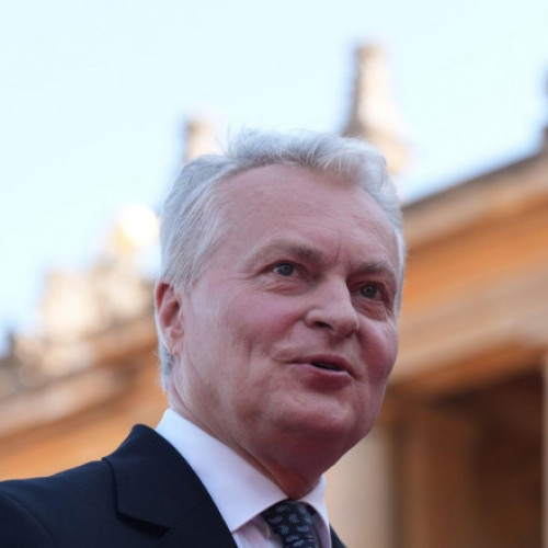 Critici aduse comisiei de desovietizare de către președintele Lituaniei, Gitanas Nauseda