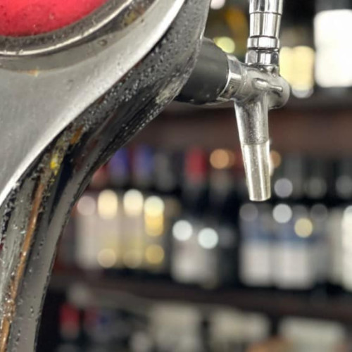 Scandal în Sasciori: Patru tineri reținuți după o agresiune