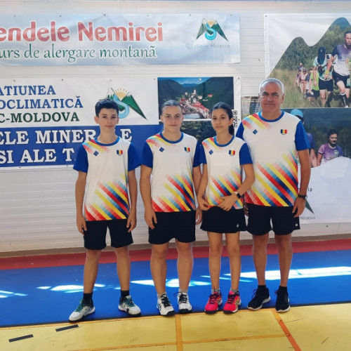 Cantonament intens la Slănic Moldova pentru lotul național de badminton Under 15