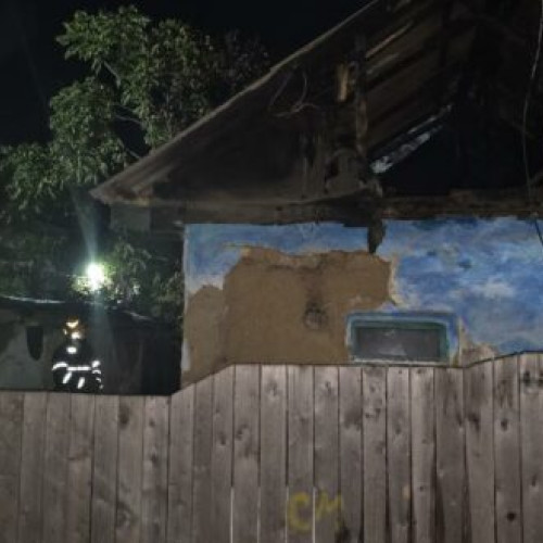 Incendiu devastator în Bârlad: un bărbat de 65 de ani găsit decedat