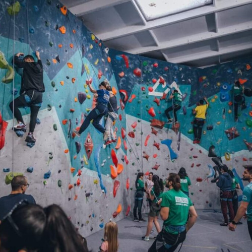 Asociația Climb Again lansează un proiect pentru copii și tineri cu dizabilități