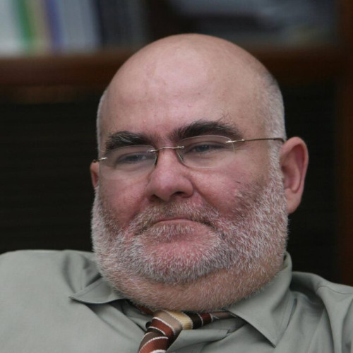 Percheziții în Capitală într-un dosar penal ce îl vizează pe profesorul Alfred Bulai