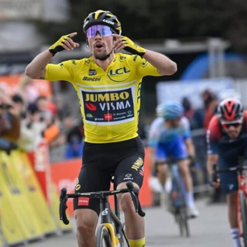 Primoz Roglic câștigă etapa a 4-a a Turului Spaniei și preia conducerea