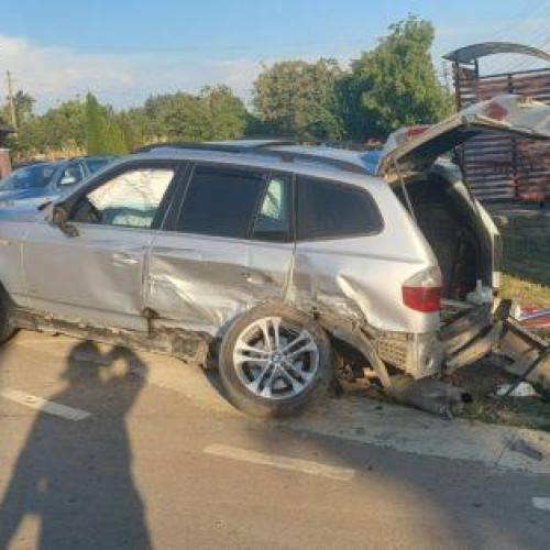 Accident rutier în Flămânzi, o femeie transportată la spital