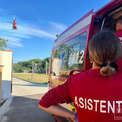 Elicopterul SMURD, solicitat pentru transportul unui pacient de la Botoșani la Târgu Mureș