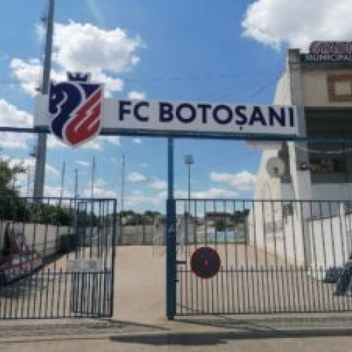 Instalare dispozitiv pentru alungarea ciorilor pe Stadionul Municipal Botoșani
