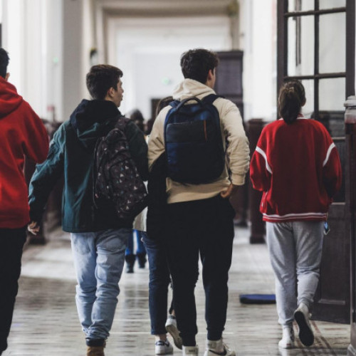 Peste 1.9 milioane de copii vor beneficia de produse alimentare în școli