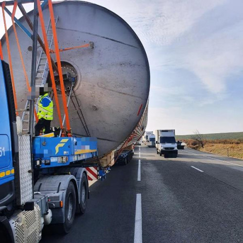 Transporturi agabaritice programate pe rutele din județul Neamț