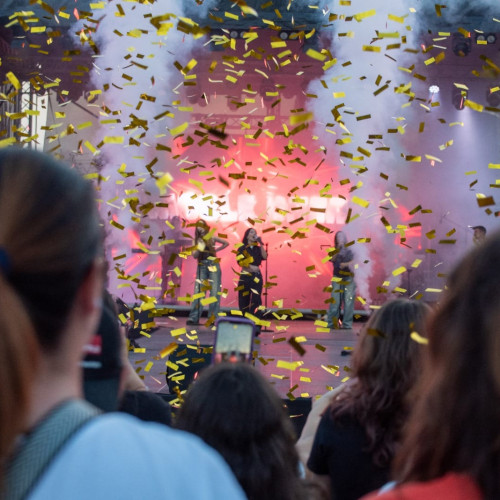 Spectacol spectaculos cu Nicole Cherry la Festivalul Instituțiilor de Cultură din Centrul Vechi