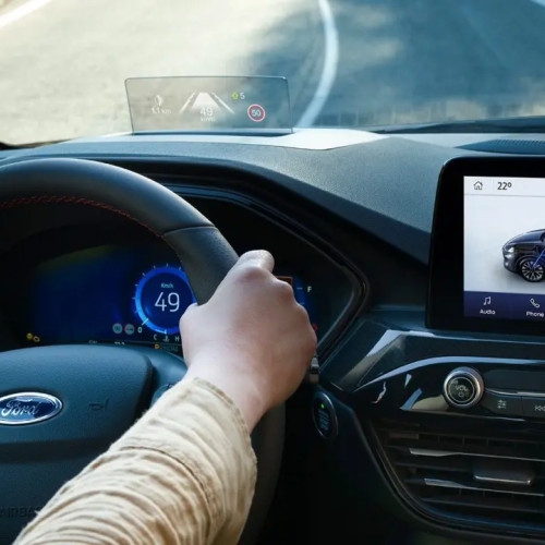 Reducerea impozitului auto pentru posesorii de mașini hibride, în pericol