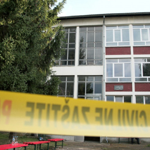 Trei angajati ai unui liceu din Bosnia au fost ucisi intr-un atac armat