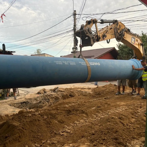 Proiectul de modernizare a conductelor de apă avansează pe străzile din oraș
