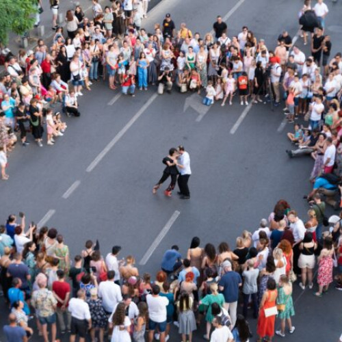 Noaptea Dansului, un spectacol de dans pe Calea Victoriei